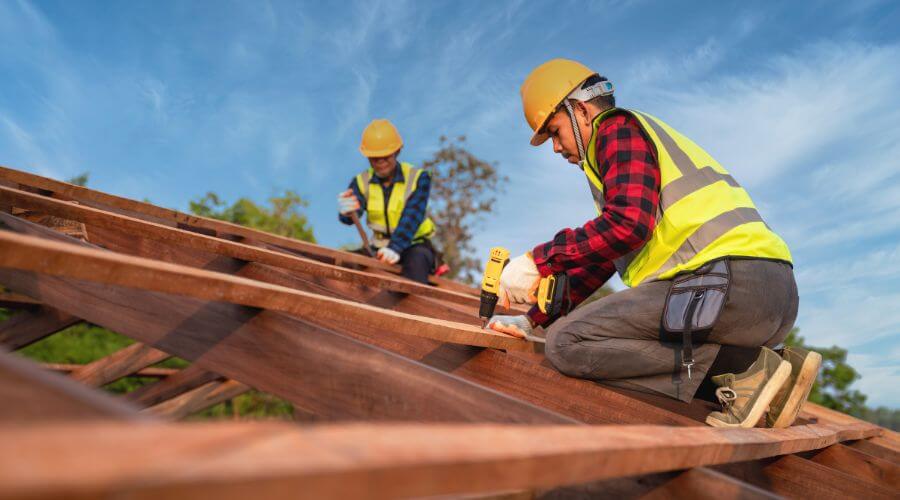 Professional gutter cleaning in Chicago, IL